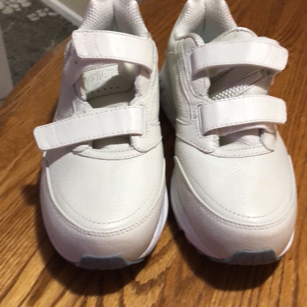 Brooks shoes